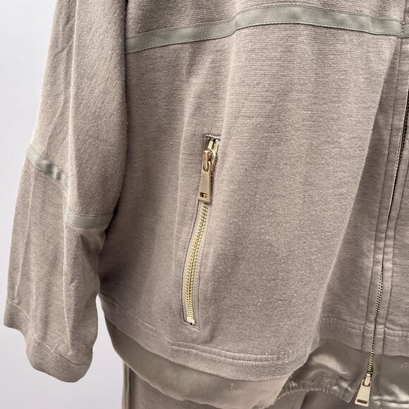 St. John 2 Piece Set Pants Jacket Size XL Brown Casual Athleisure Loungewear - Picture 4 of 16